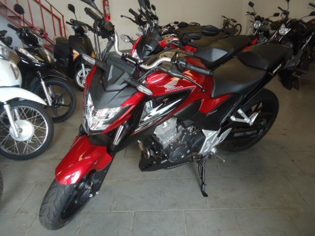 HONDA CB 300 F Twister