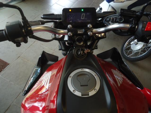 HONDA CB 300 F Twister - Foto