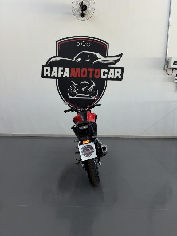 HONDA CB 300 F Twister - Foto