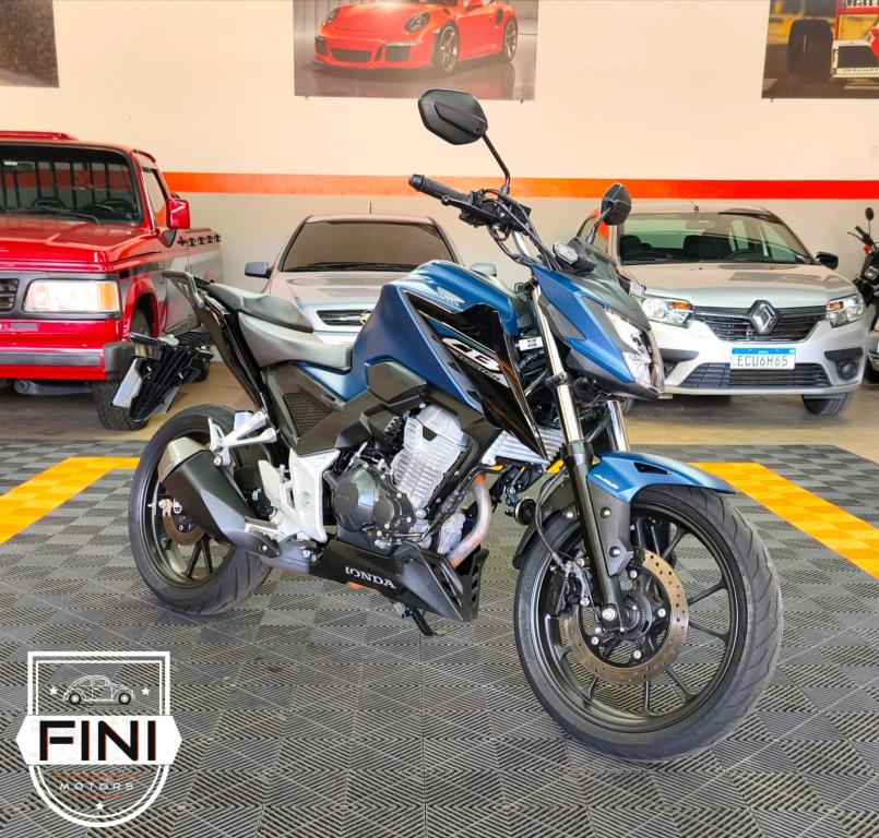 HONDA CB 300 F Twister - Foto