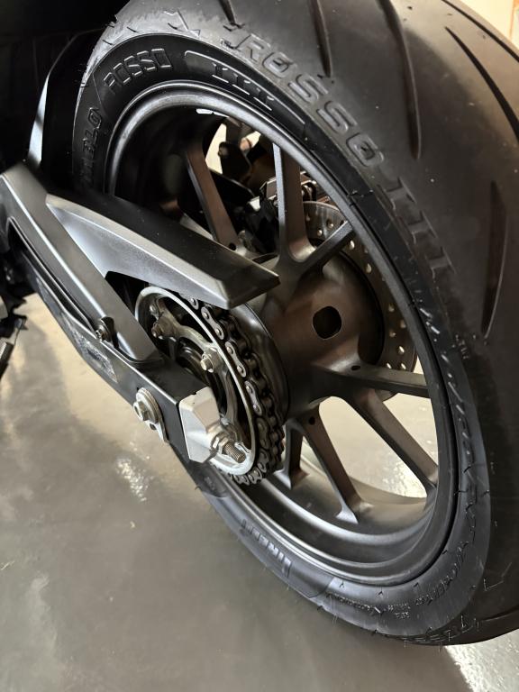 HONDA CB 300 F Twister - Foto