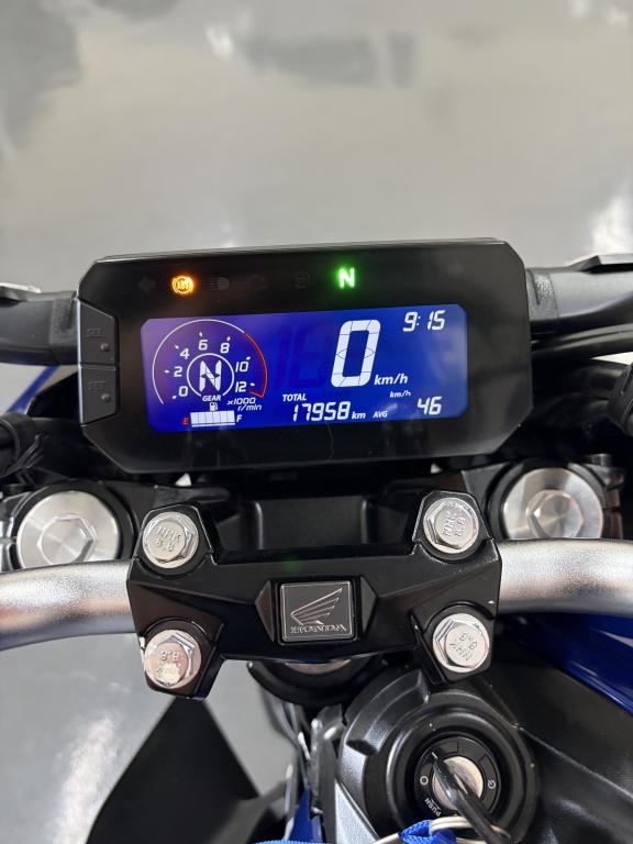 HONDA CB 300 F Twister - Foto