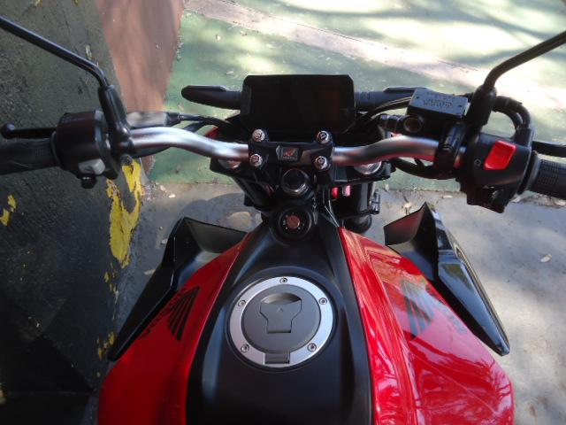 HONDA CB 300 F Twister - Foto