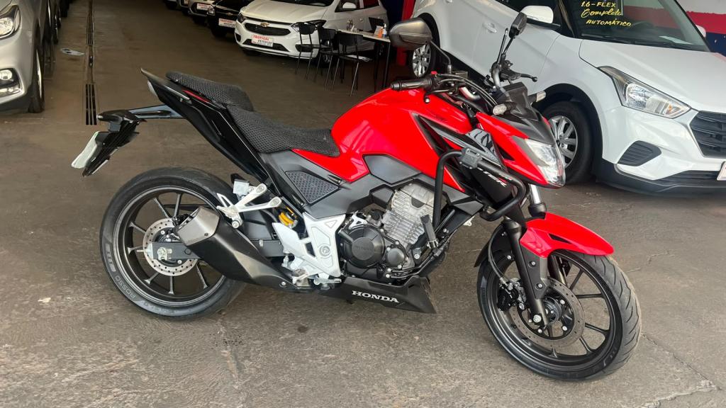 HONDA CB 300 F Twister