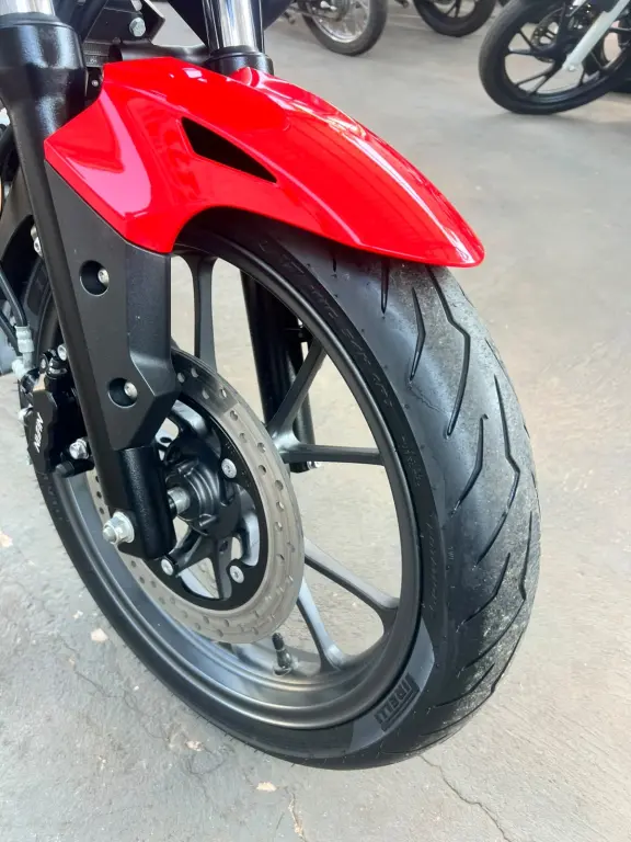 HONDA CB 300 F Twister - Foto
