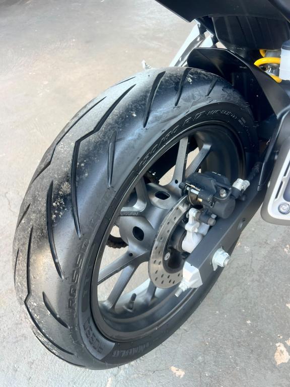HONDA CB 300 F Twister - Foto
