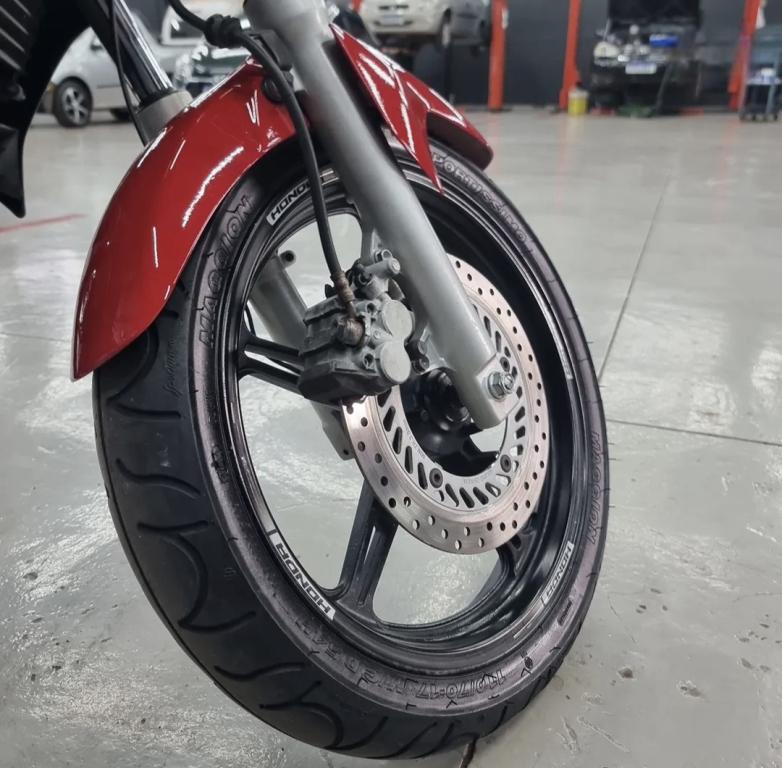 HONDA CB 300 R - Foto