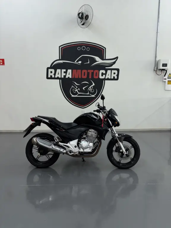 HONDA CB 300 R - Foto