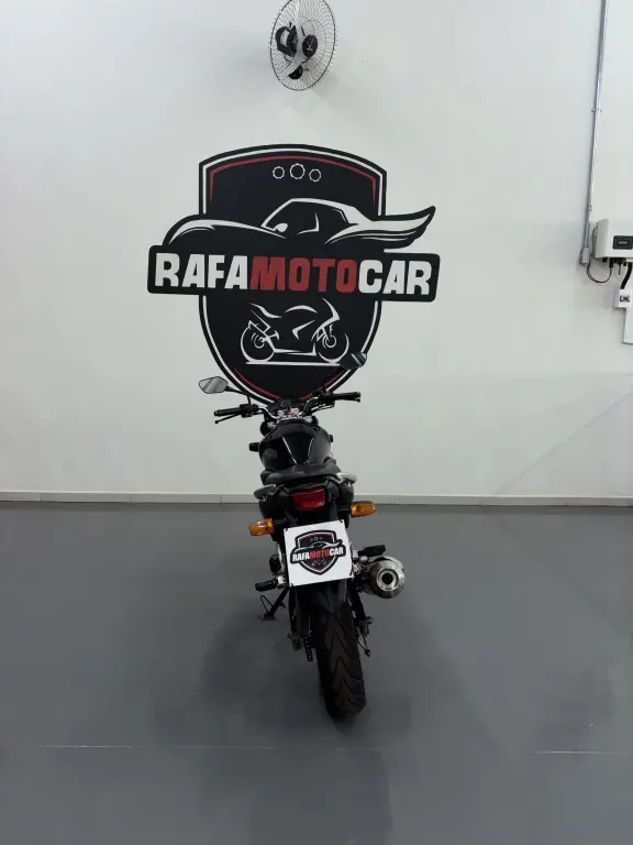 HONDA CB 300 R - Foto