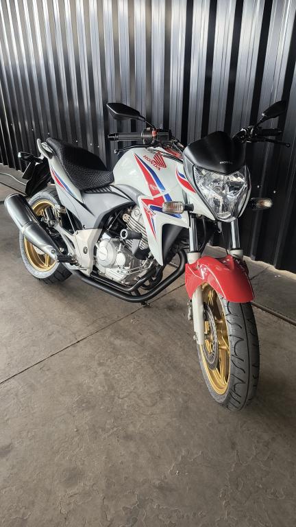 HONDA CB 300 R - Foto