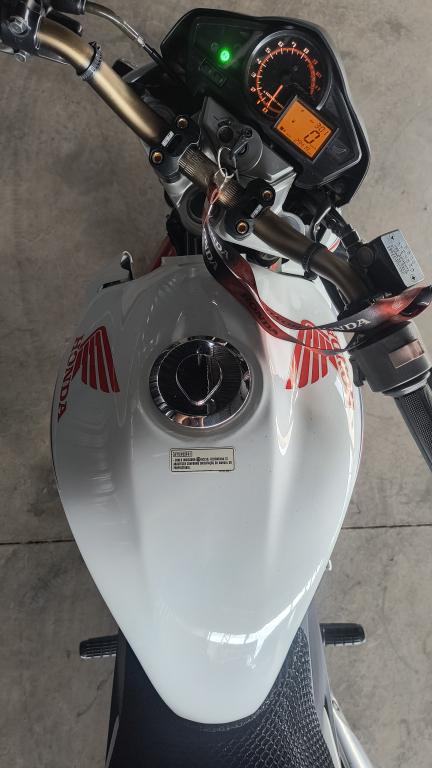 HONDA CB 300 R - Foto