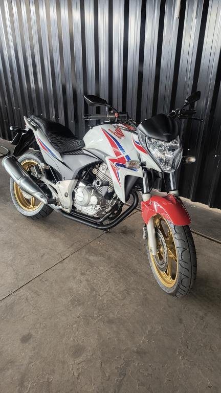 HONDA CB 300 R - Foto