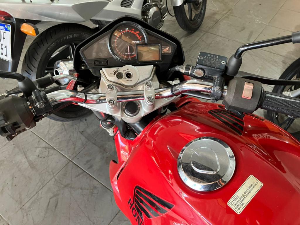 HONDA CB 300 R - Foto