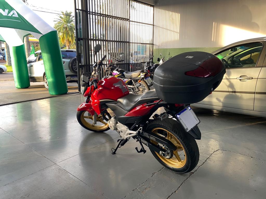 HONDA CB 300 R - Foto