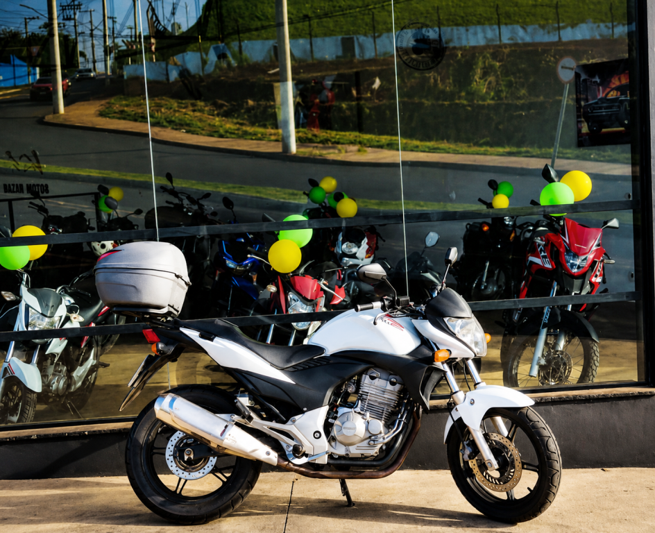 HONDA CB 300 R