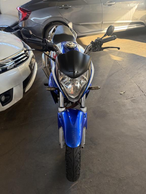 HONDA CB 300 R - Foto