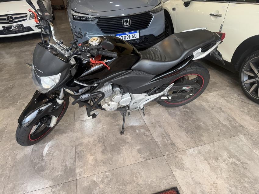 HONDA CB 300 R - Foto
