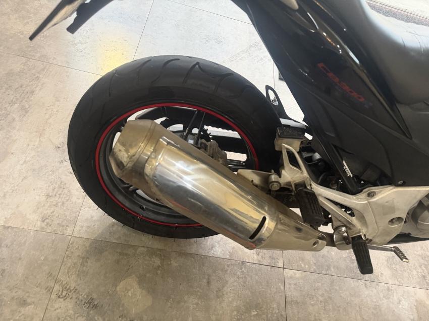 HONDA CB 300 R - Foto