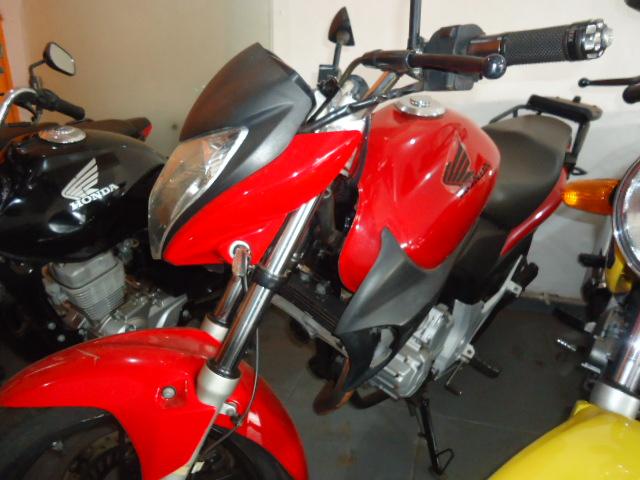 HONDA CB 300 R - Foto