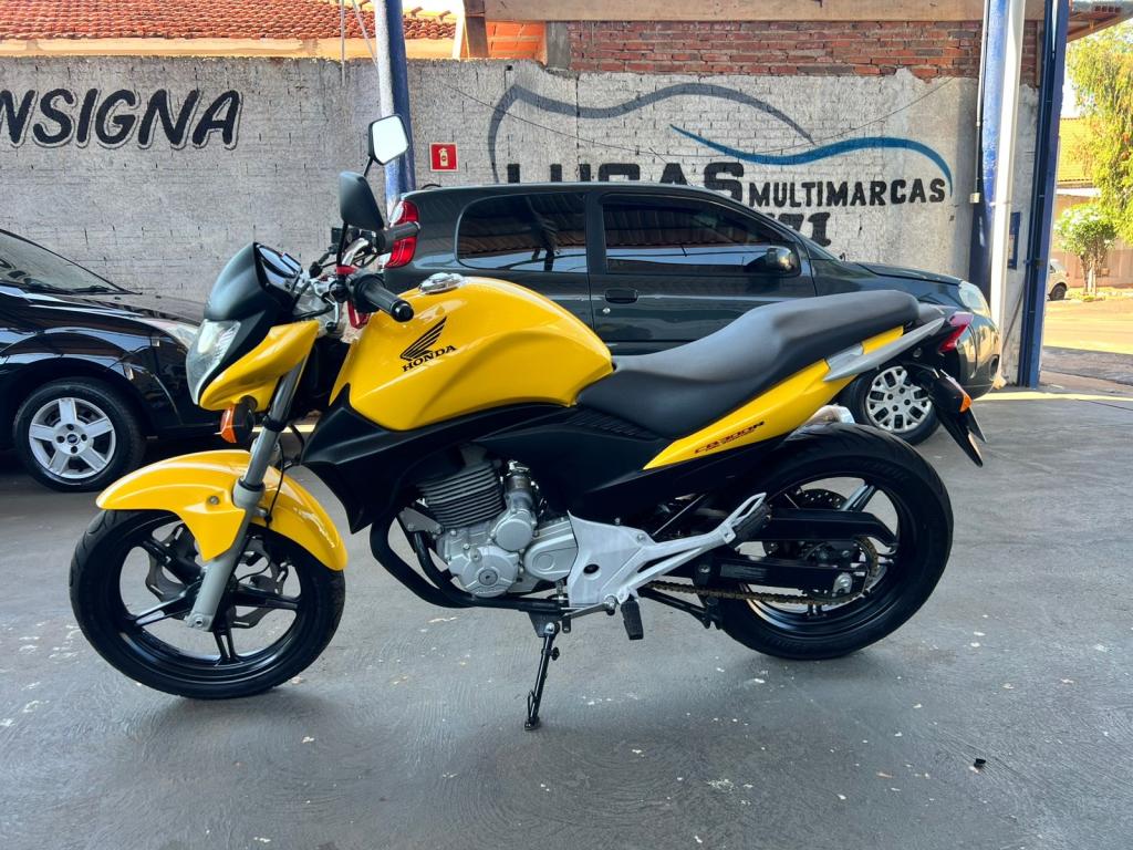 HONDA CB 300 R - Foto