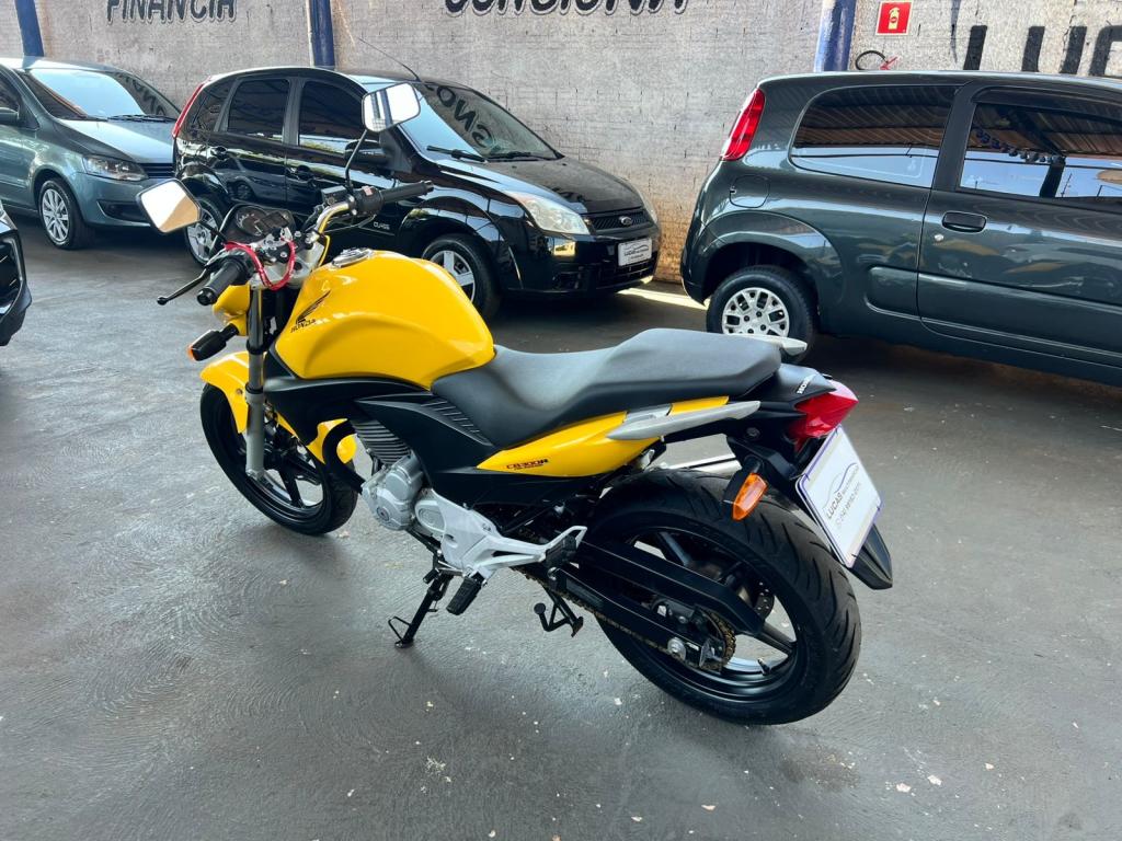 HONDA CB 300 R - Foto