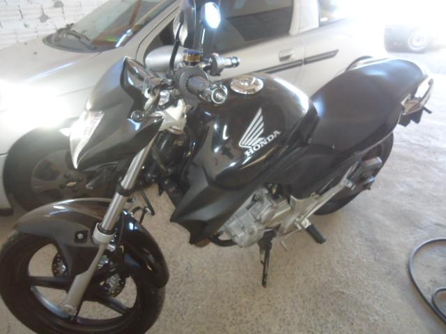 HONDA CB 300 R - Foto