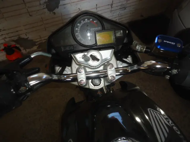 HONDA CB 300 R - Foto