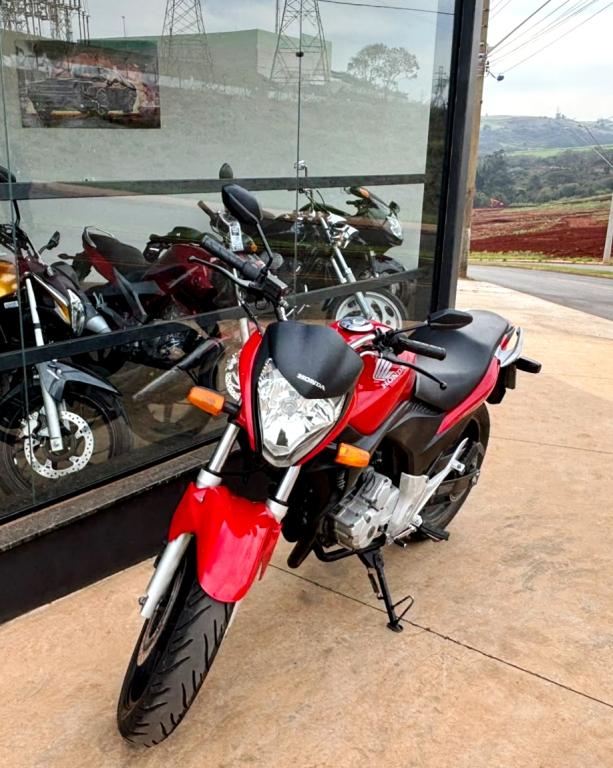 HONDA CB 300 R - Foto