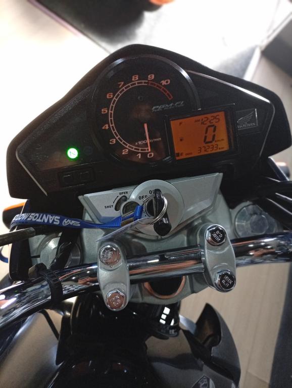 HONDA CB 300 R - Foto