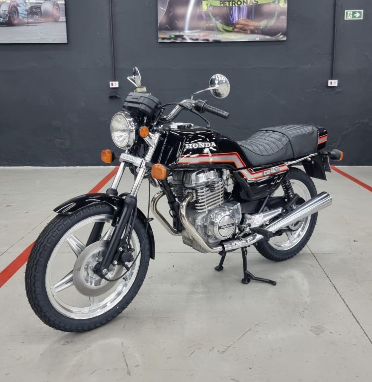 HONDA CB 400 - Foto