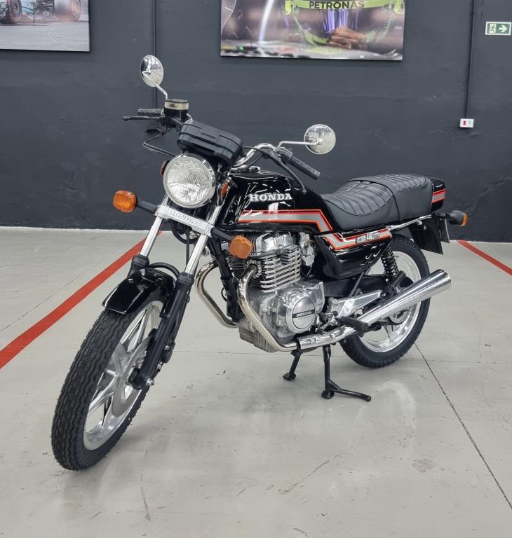HONDA CB 400 - Foto