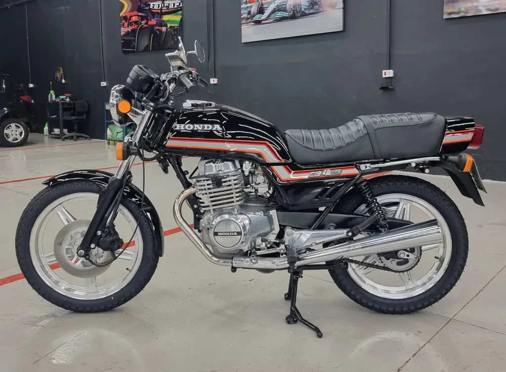 HONDA CB 400 - Foto