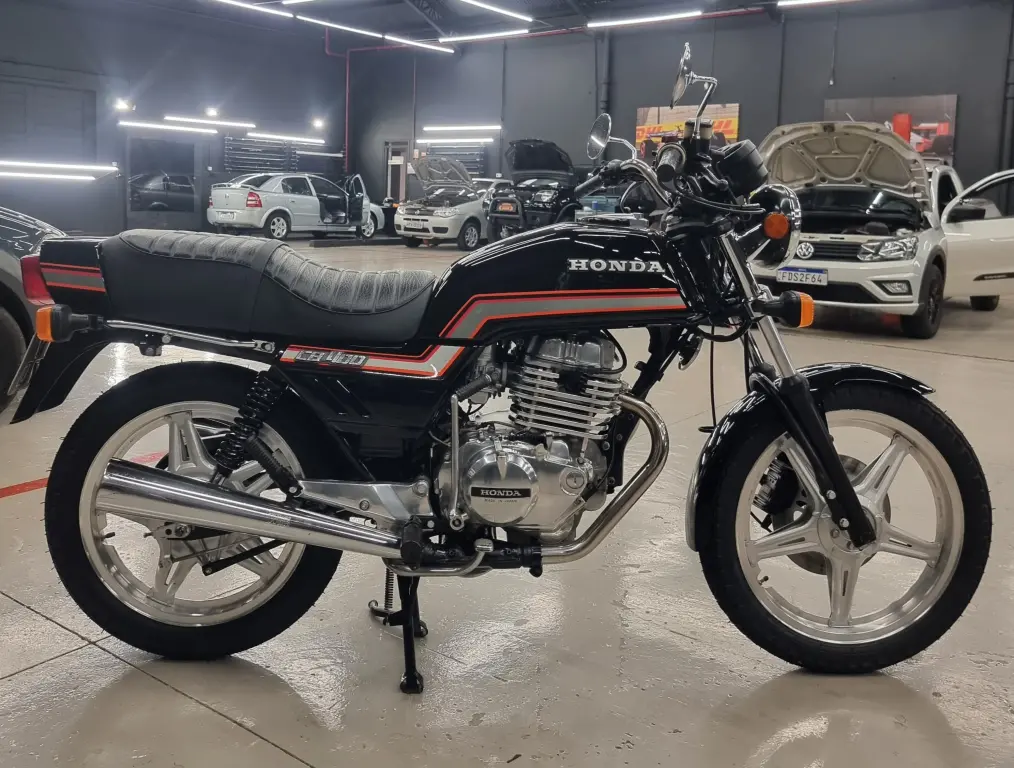 HONDA CB 400 - Foto