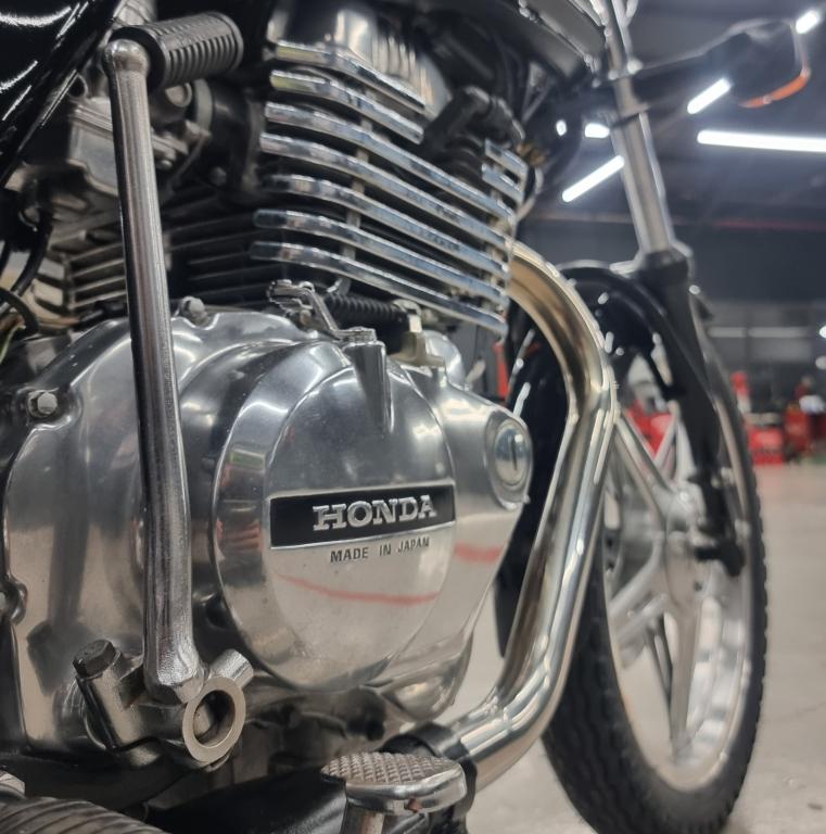 HONDA CB 400 - Foto
