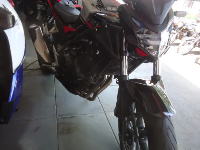 HONDA CB 500 F - Foto