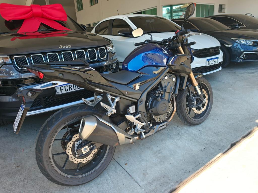 HONDA CB 500 F - Foto