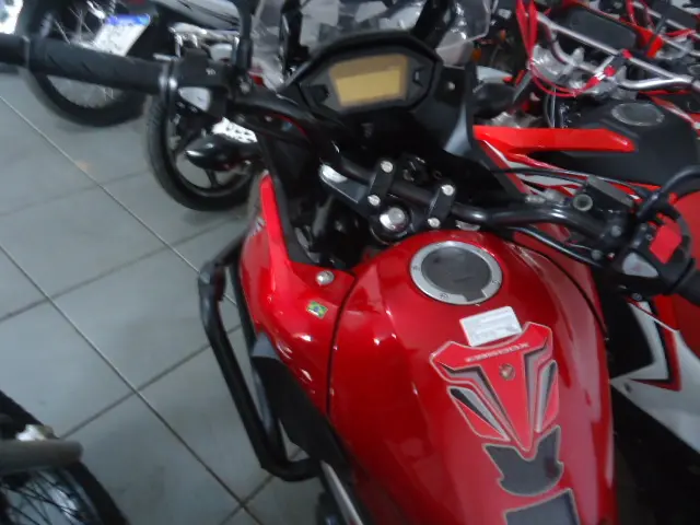 HONDA CB 500 X - Foto