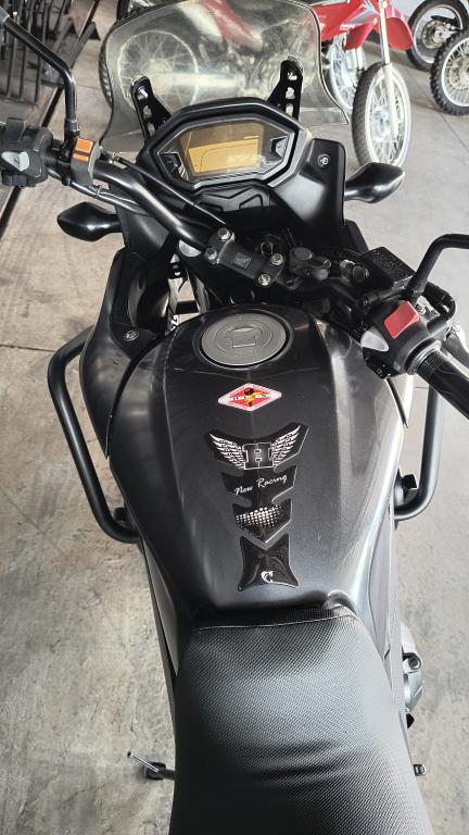 HONDA CB 500 X - Foto