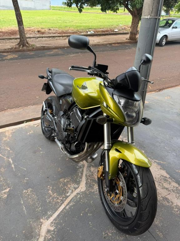 HONDA CB 600 F HORNET - Foto