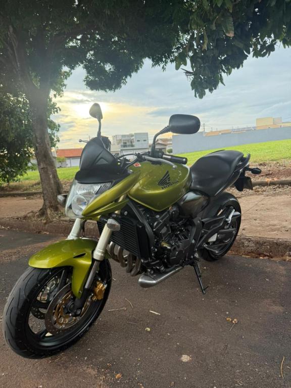 HONDA CB 600 F HORNET - Foto