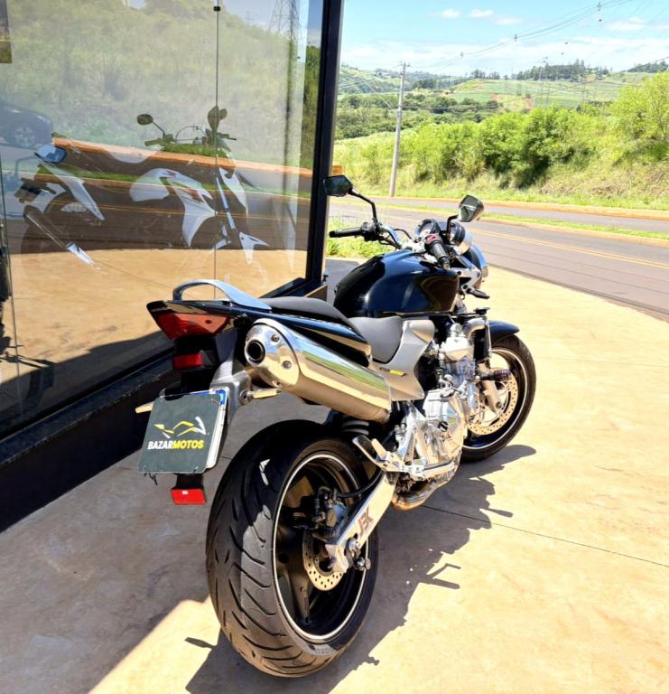 HONDA CB 600 F HORNET - Foto