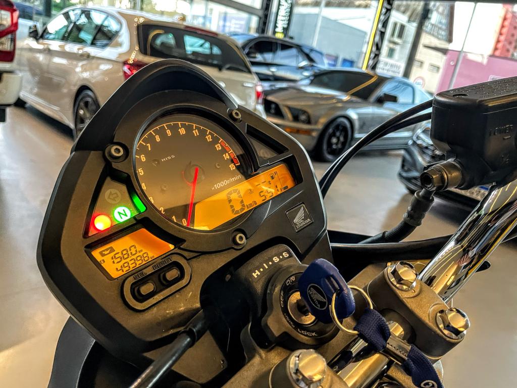 HONDA CB 600 F HORNET - Foto