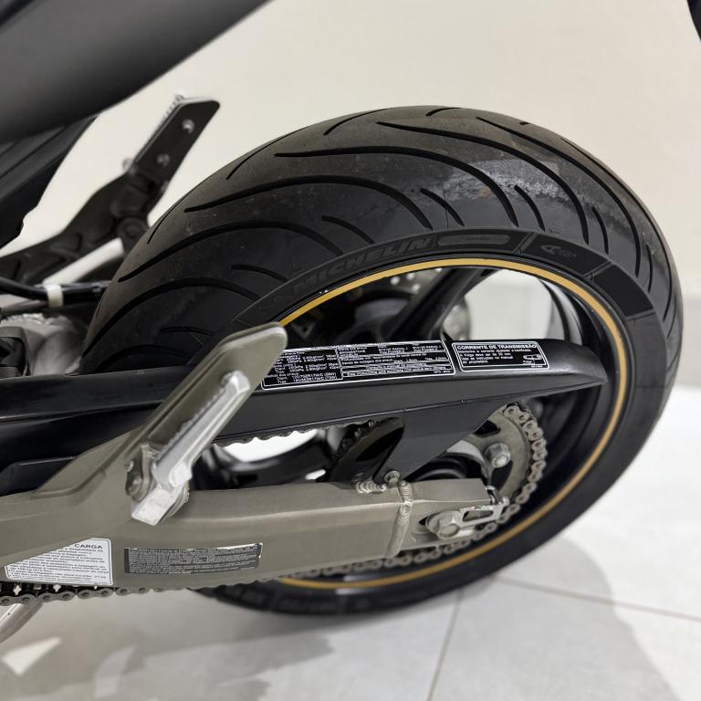 HONDA CB 600 F HORNET - Foto