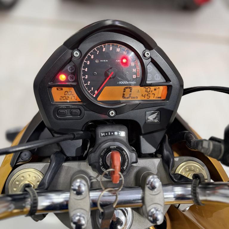 HONDA CB 600 F HORNET - Foto