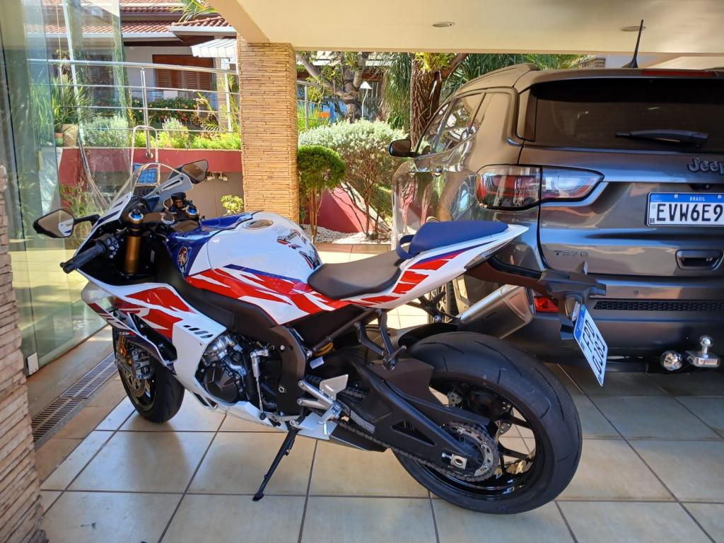 HONDA CBR 1000 RR - Foto