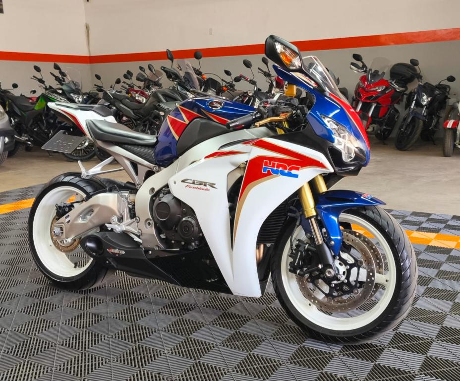 HONDA CBR 1000 RR - Foto