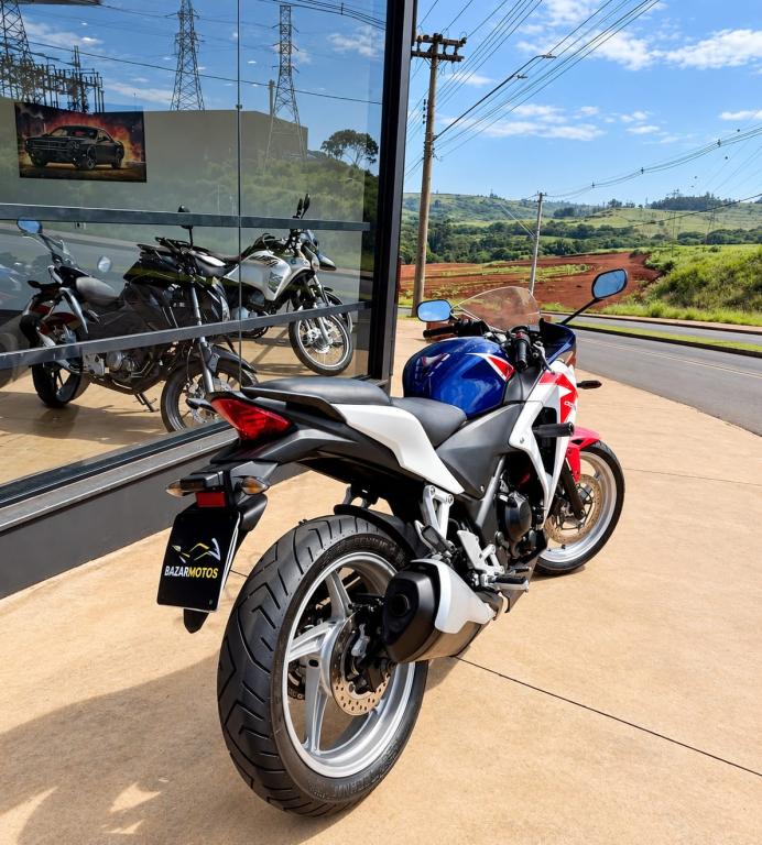 HONDA CBR 250 - Foto