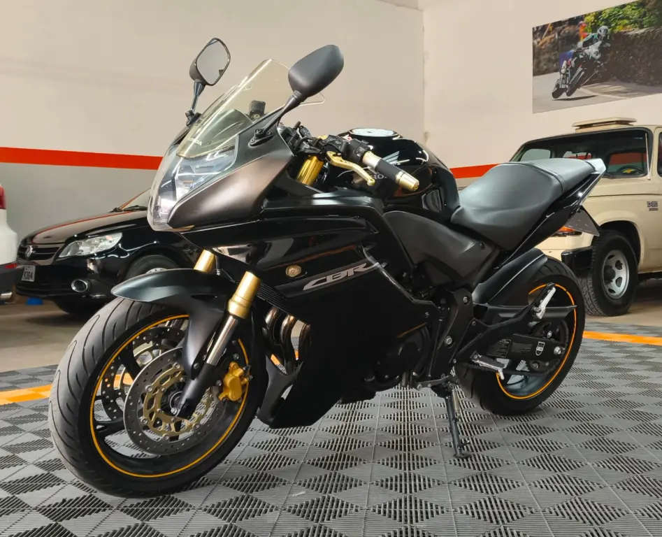 HONDA CBR 600 F - Foto