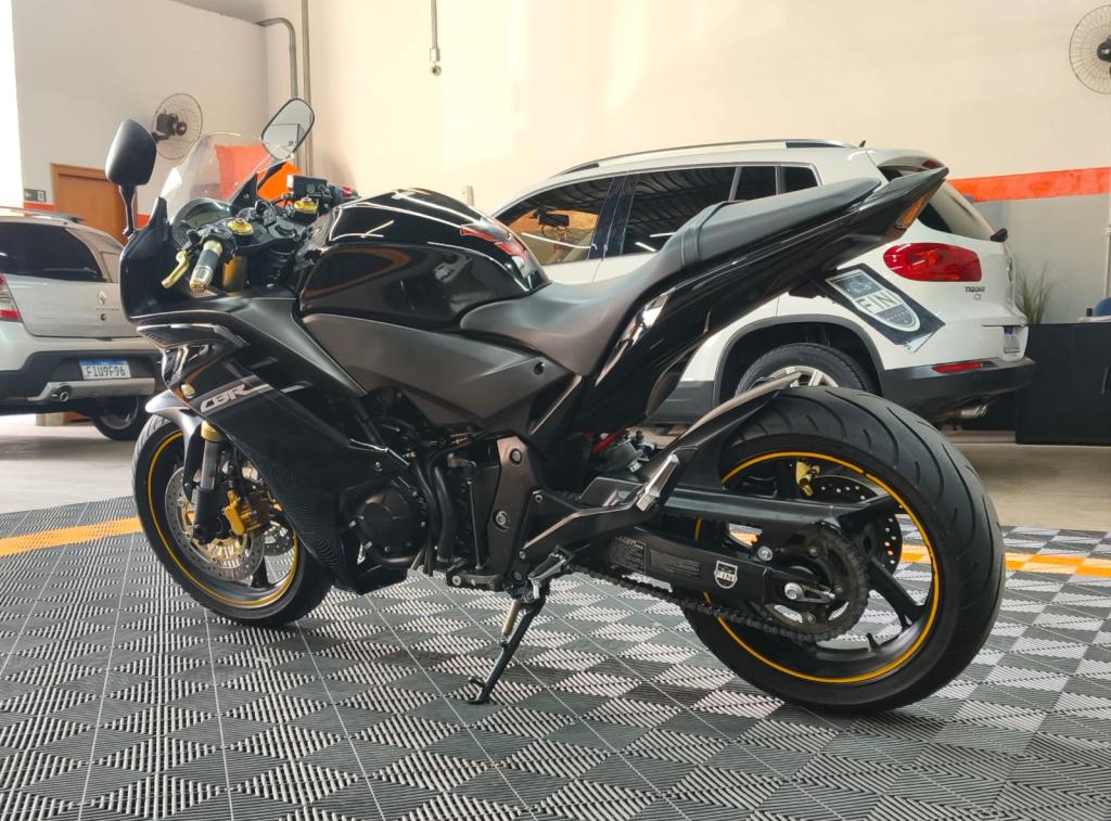 HONDA CBR 600 F - Foto