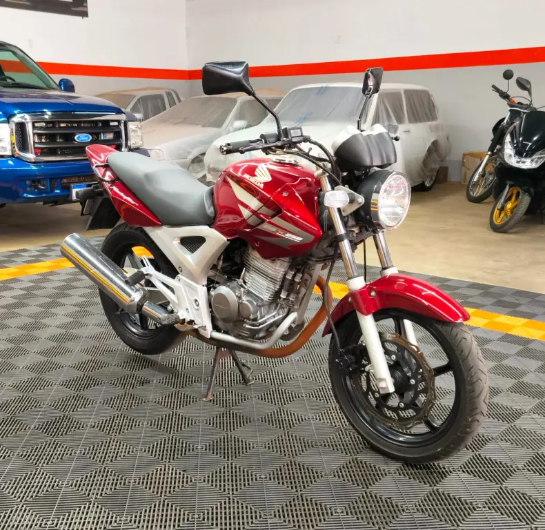 HONDA CBX Twister 250 - Foto